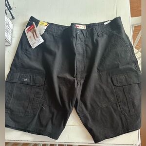 Men’s Wrangler shorts size 42